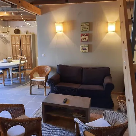 Holiday home De L'ane Papillon-3 Chb- Piscine-jardin *