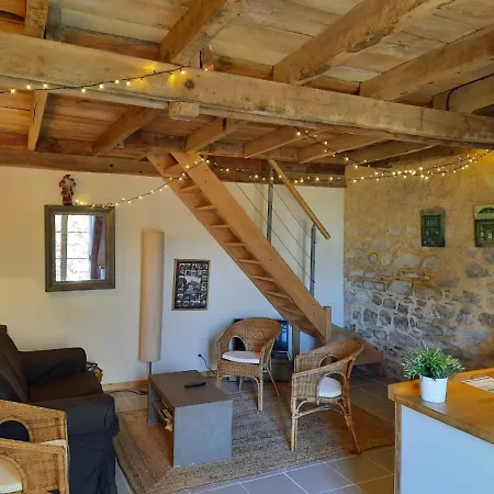 De L'ane Papillon-3 Chb- Piscine-jardin Holiday home *