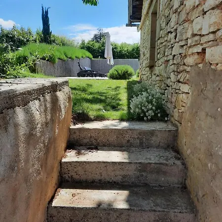 De L'ane Papillon-3 Chb- Piscine-jardin Holiday home Saint-Cirq-Souillaguet