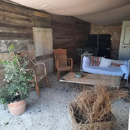 Holiday home De L'ane Papillon-3 Chb- Piscine-jardin *