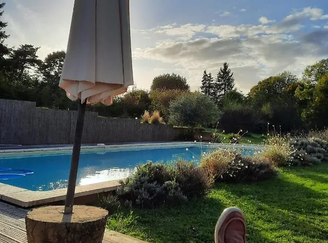 Dom wakacyjny De L'ane Papillon-3 Chb- Piscine-jardin